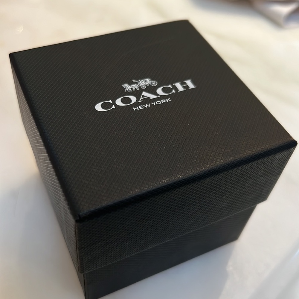 Coach Rose Gold Perry Watch - Picture 5 of 8